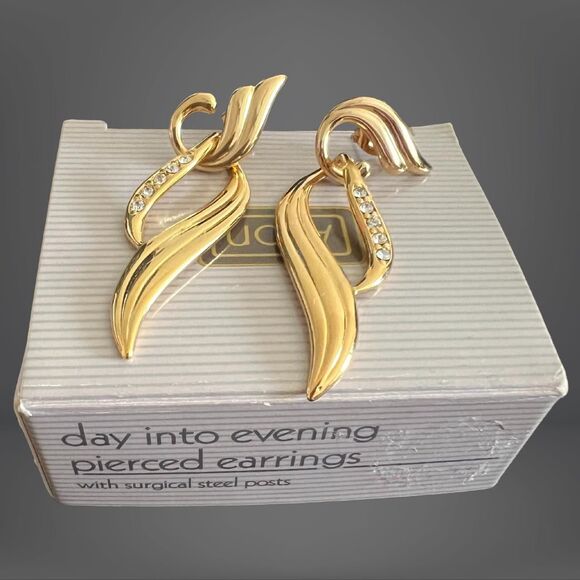Avon 1990 "Day into Evening" Swirl Design Stud and Dangle Earrings | NIB - Picture 4 of 5